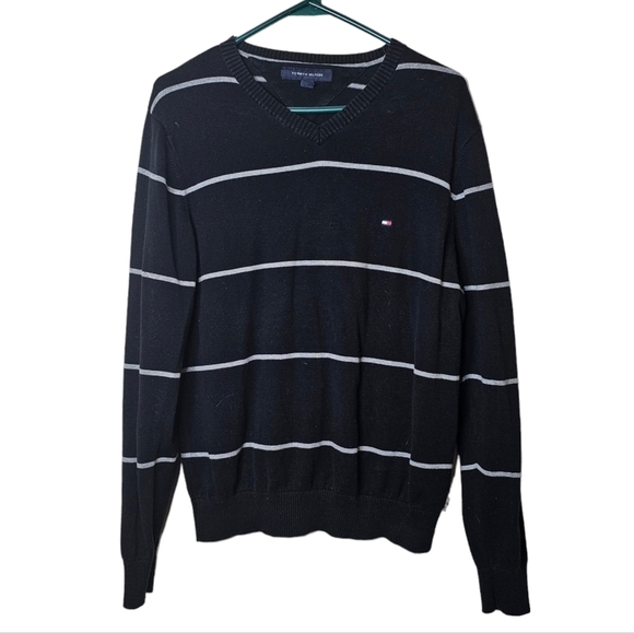 Tommy Hilfiger Pullover Sweater Black with Gray Stripes Size Medium - Picture 1 of 6